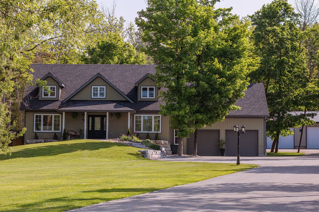 House in Medonte, Ontario, Canada 2 - 16017844