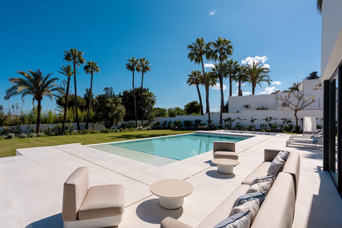 Villa in Estepona, Andalusia, Spain 5 - 16017811
