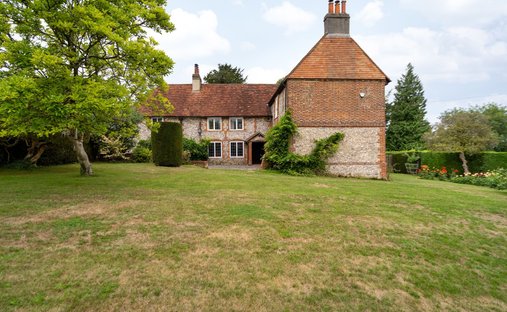 House in Woldingham, England 1