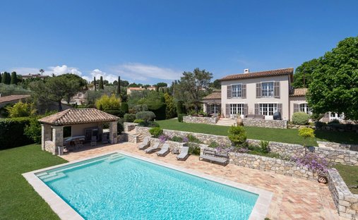Estate in Mougins, Provence-Alpes-Côte d'Azur, France 1