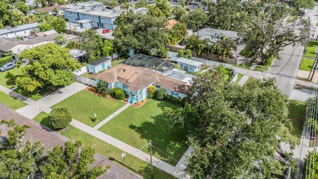 House in St. Petersburg, Florida, United States 5 - 16018201