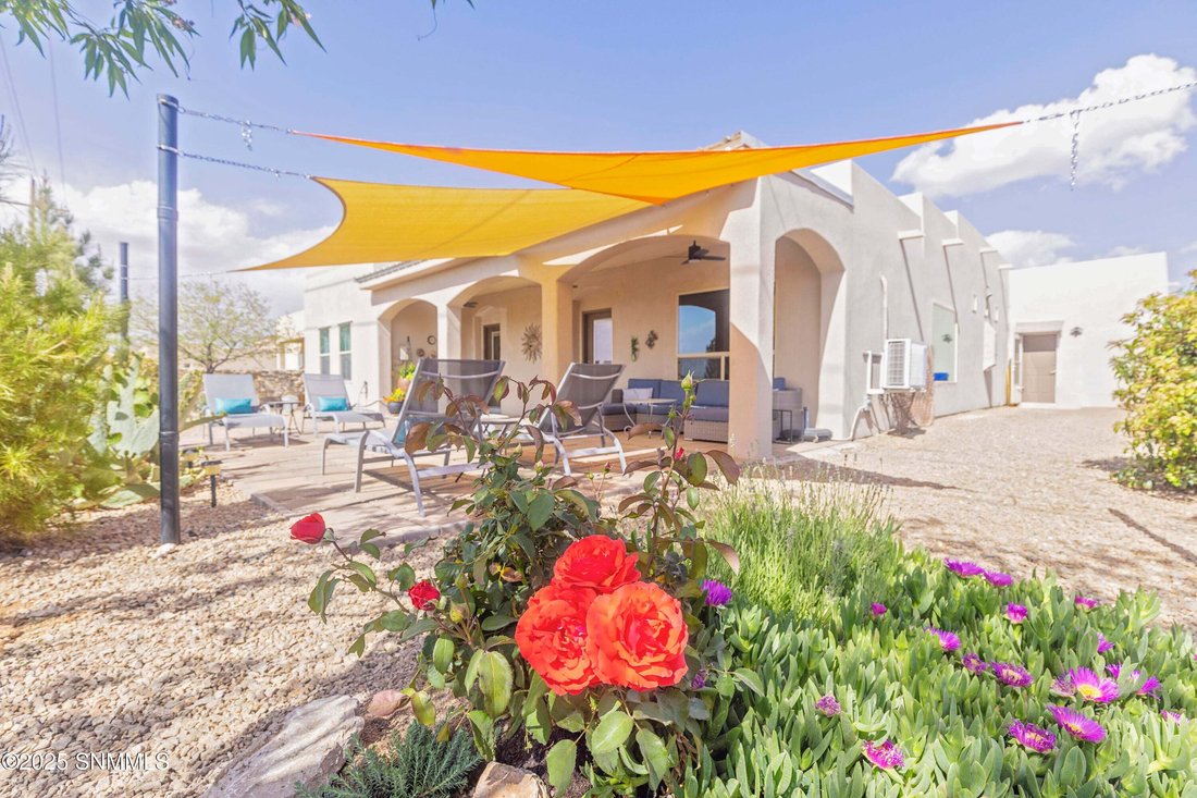 House in Las Cruces, New Mexico, United States 2 - 16018096