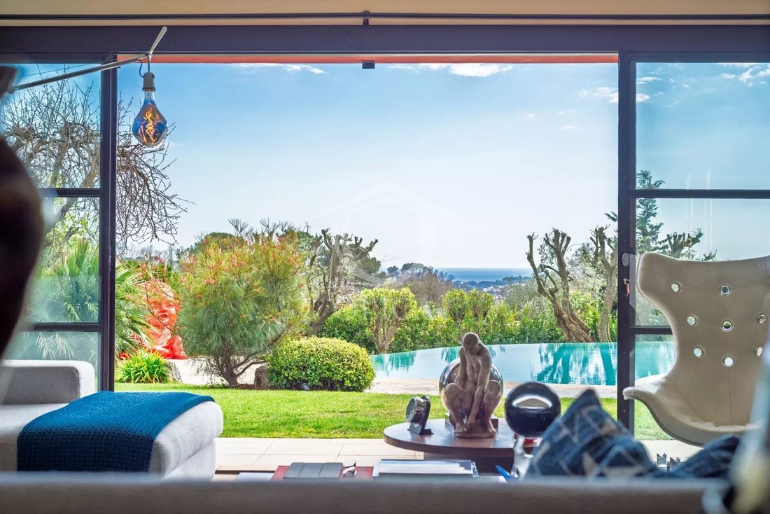 Estate in Mougins, Provence-Alpes-Côte d'Azur, France 4 - 16017560