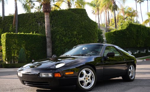1991 Porsche 928 rwd in West hollywood, CA, United States 1