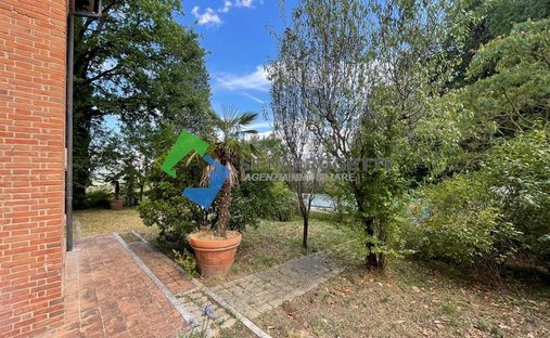 Castle for Sale in Cetona, Tuscany, Italy