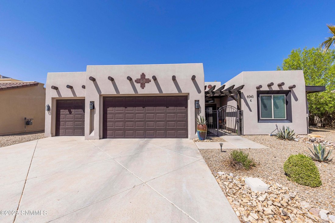 House in Las Cruces, New Mexico, United States 1 - 16018096