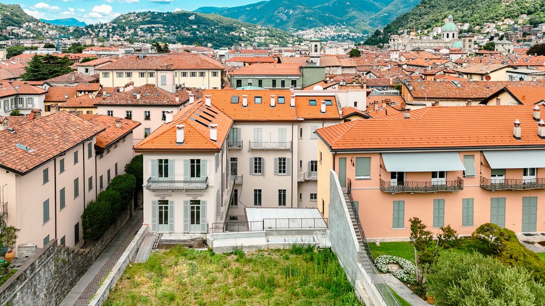 Apartment in Historic Center, Como, Lombardy 2 - 16019636