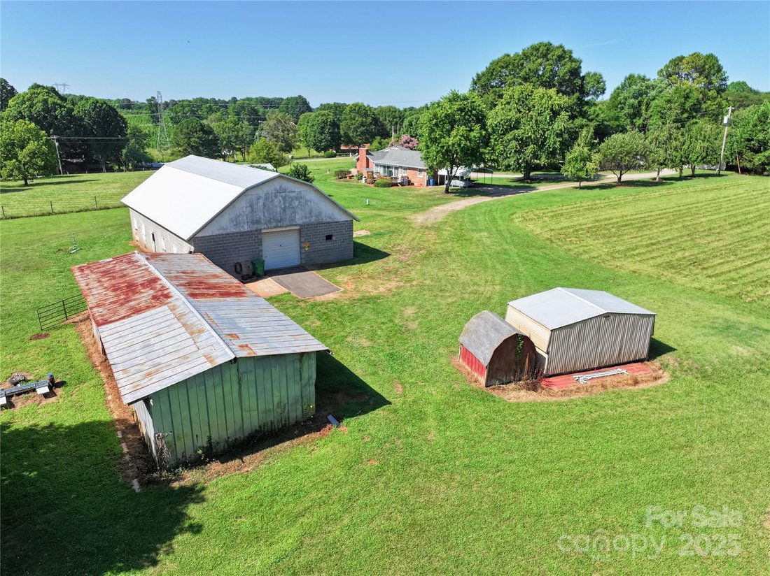 Farm Ranch in Lake Norman of Iredell, North Carolina, United States 3 - 16020350
