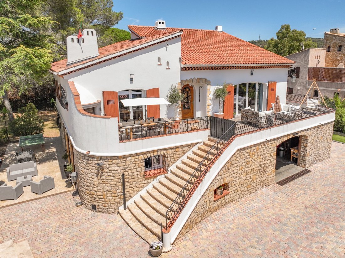 House in Le Dramont-Agay-Anthéor-Le Trayas, Saint-Raphaël, France 1 - 16008006
