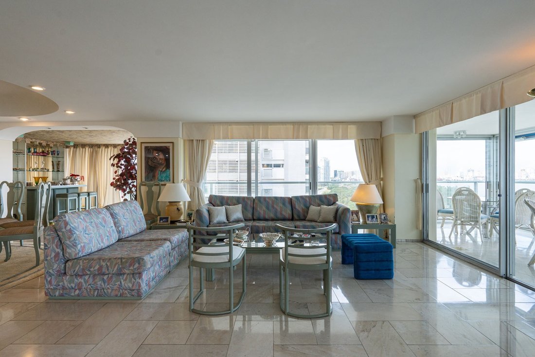 Apartment in Punta del Este, Maldonado Department, Uruguay 4 - 16020958