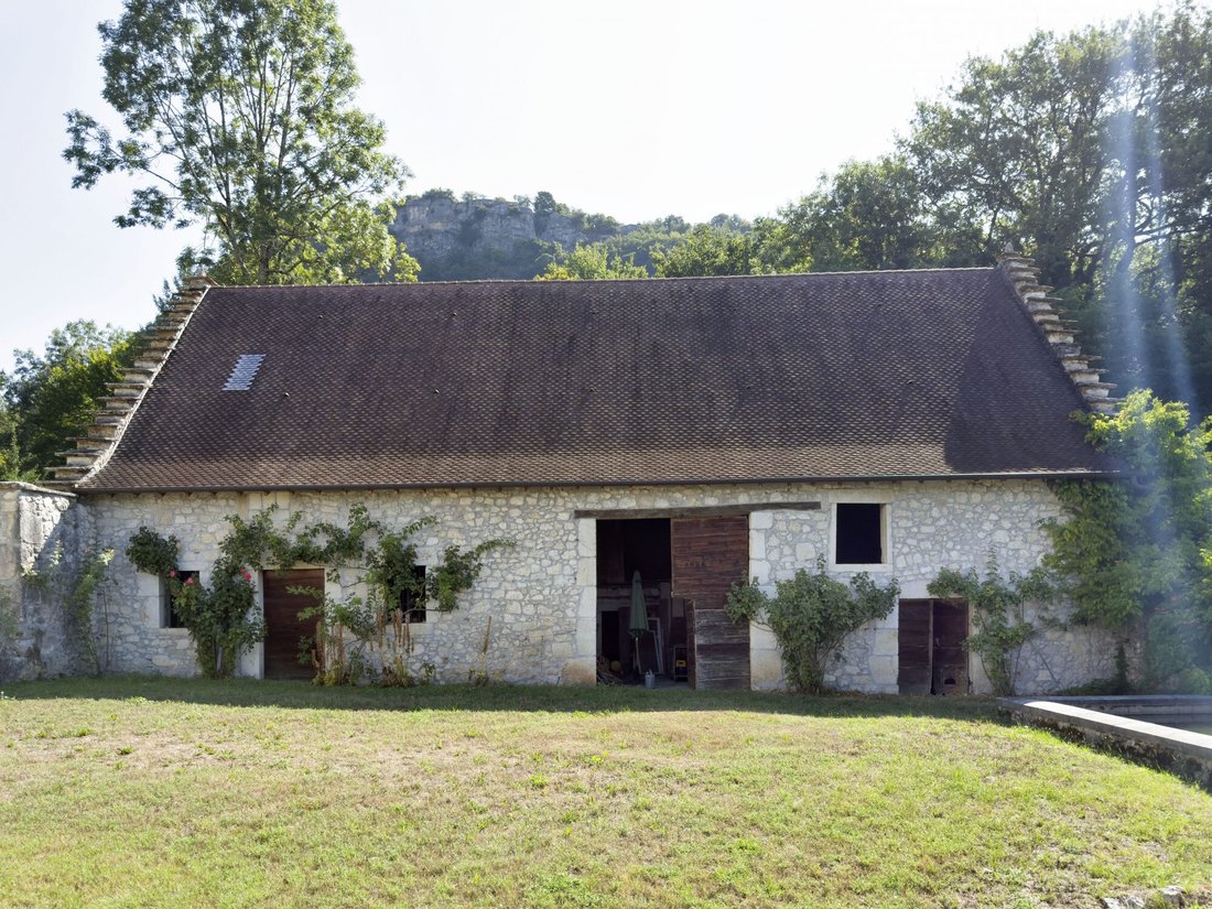 Le Château des Rêves de Stendhal – A 12th-Century Masterpiece Where History Whispers