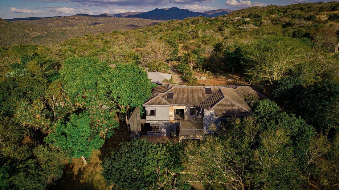 House in Mbombela, Mpumalanga, South Africa 3 - 16018020