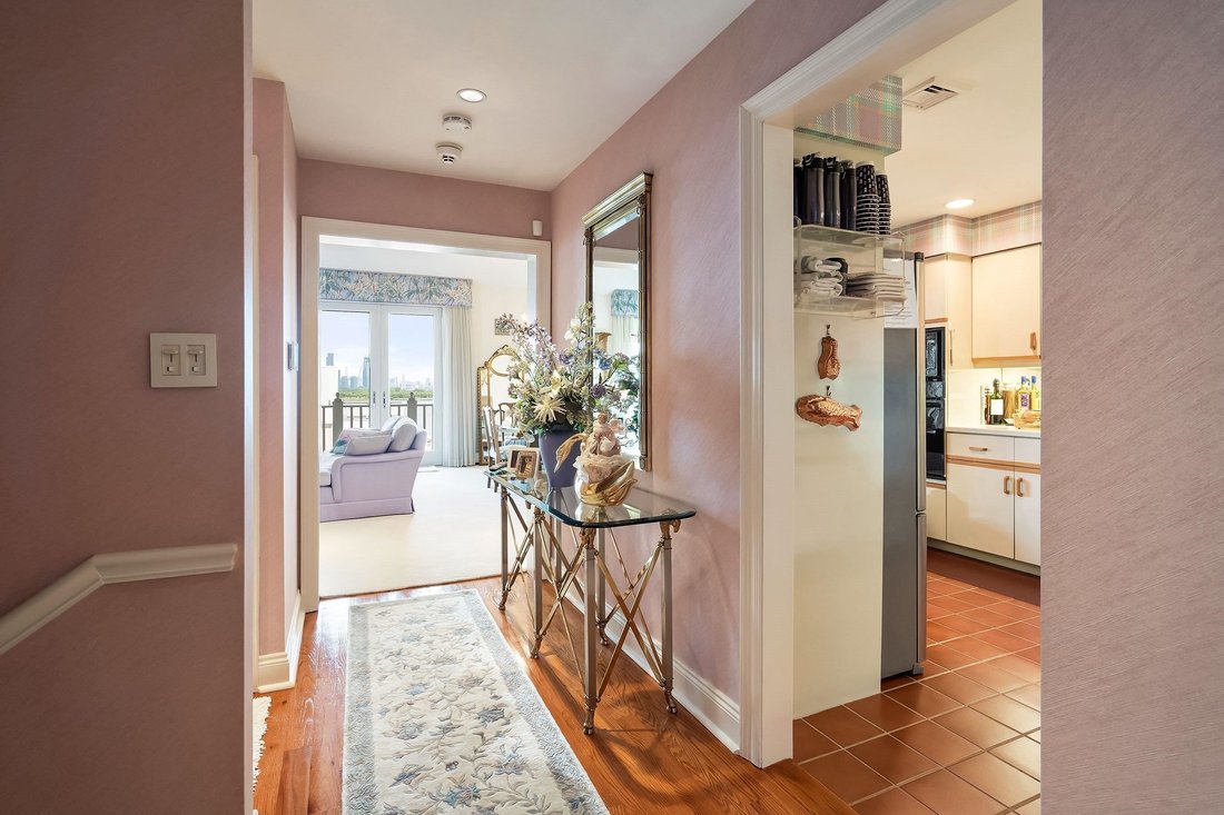 Condo in Jersey City, New Jersey, United States 3 - 16020265