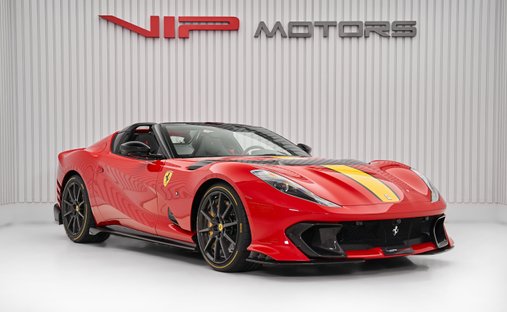 2023 Ferrari 812 Competizione Aperta  in Dubai, United Arab Emirates 1