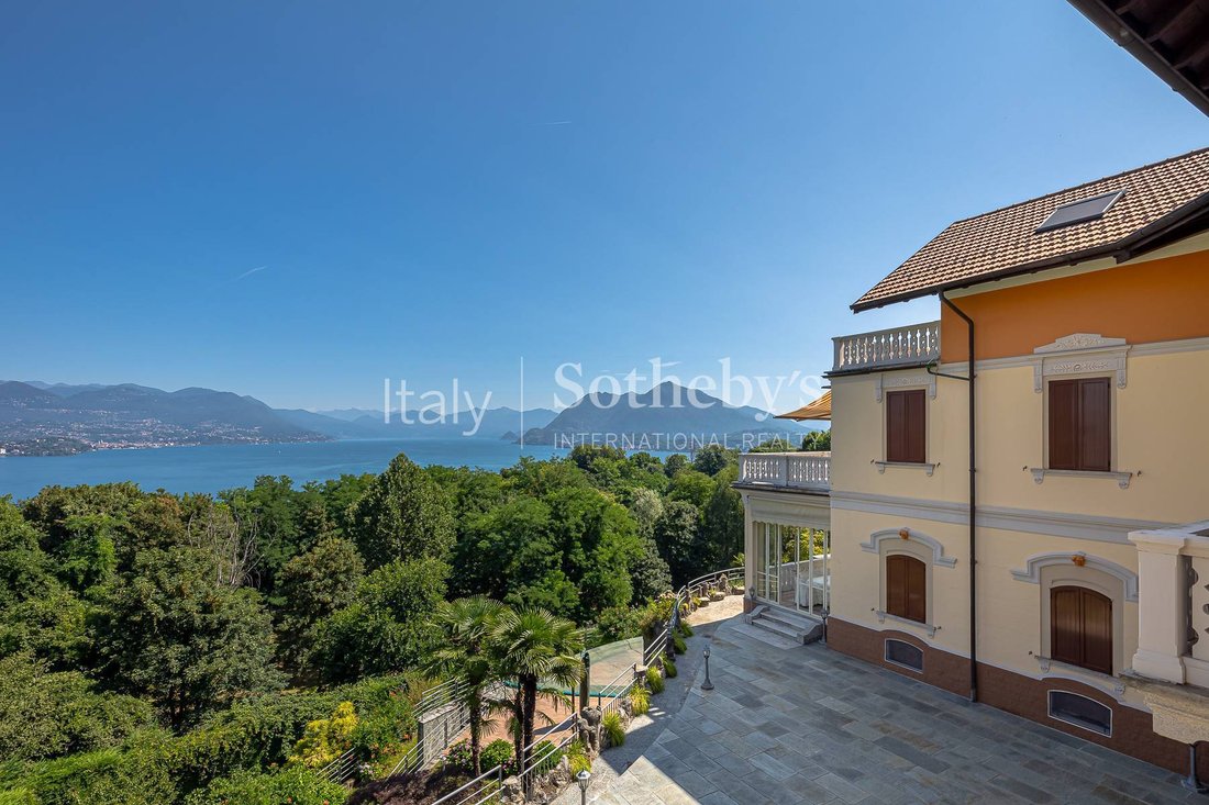 House in Stresa, Piedmont, Italy 3 - 16021421