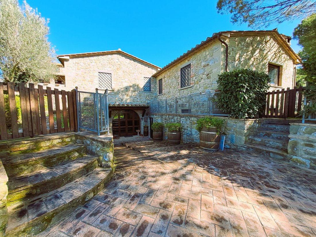 House in Tuoro sul Trasimeno, Umbria, Italy 3 - 14014810