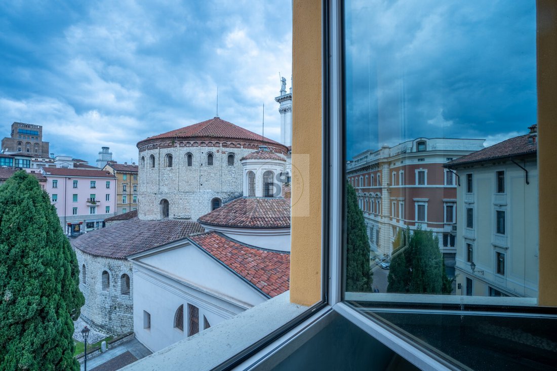 Apartment in Historic Center, Brescia, Lombardy 3 - 15690794