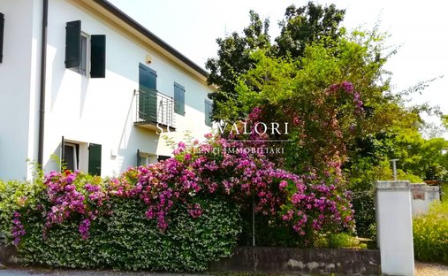 House in Vedelago, Veneto, Italy 1