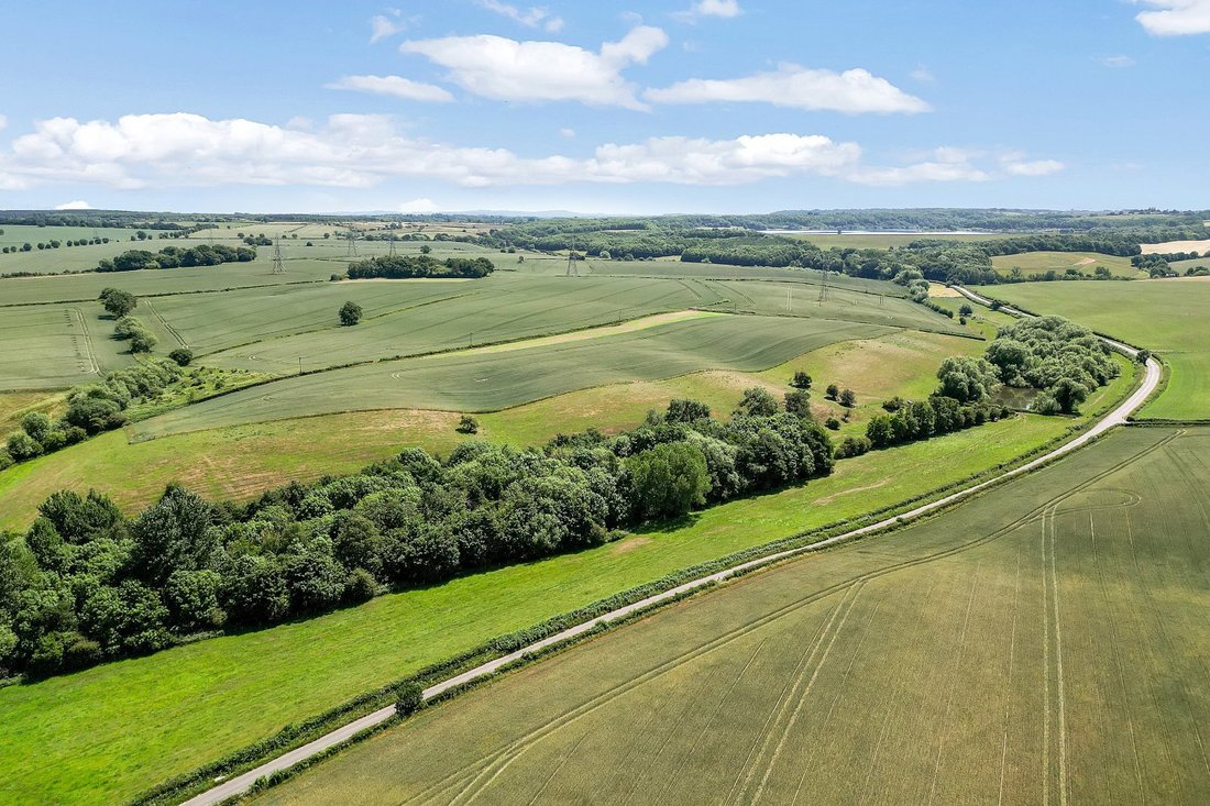 Land in Derbyshire, England 1 - 16022731