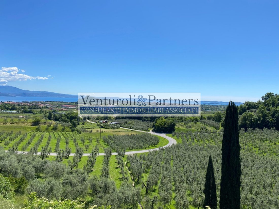 Land in Raffa, Lombardy, Italy 1 - 14014796