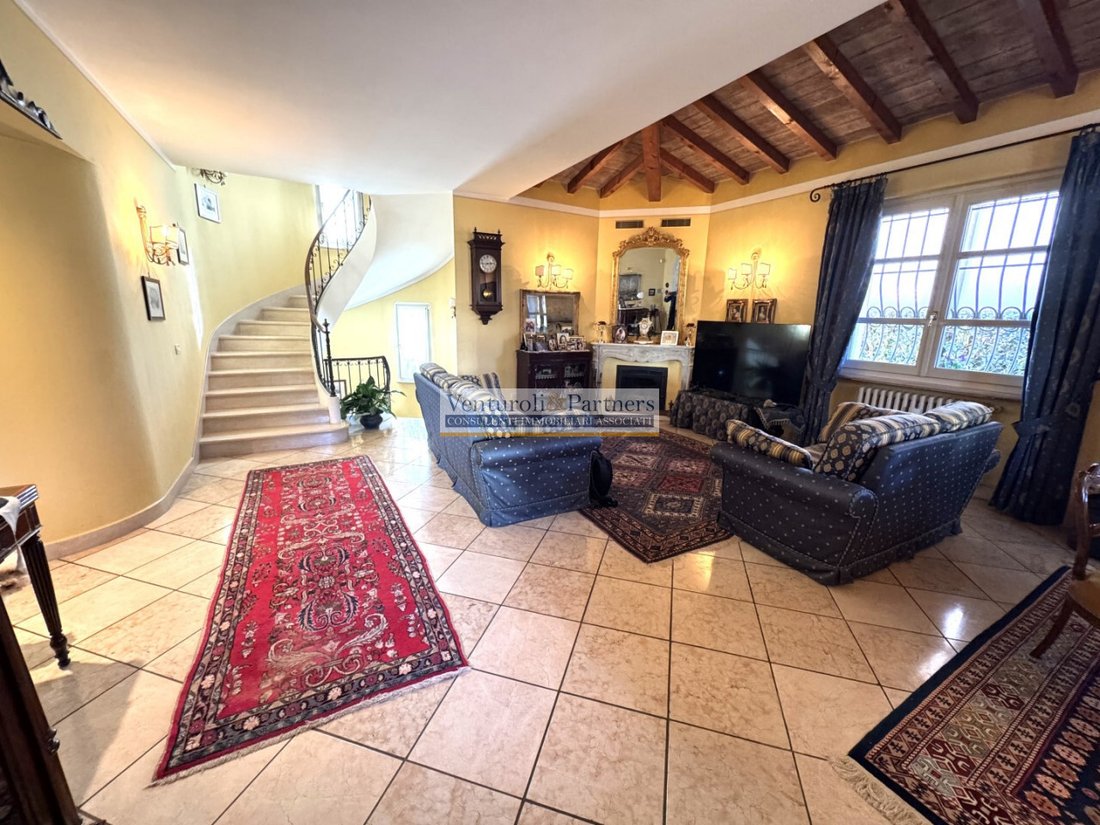 Villa in Desenzano Centro, Desenzano del Garda, Lombardy 5 - 15300943