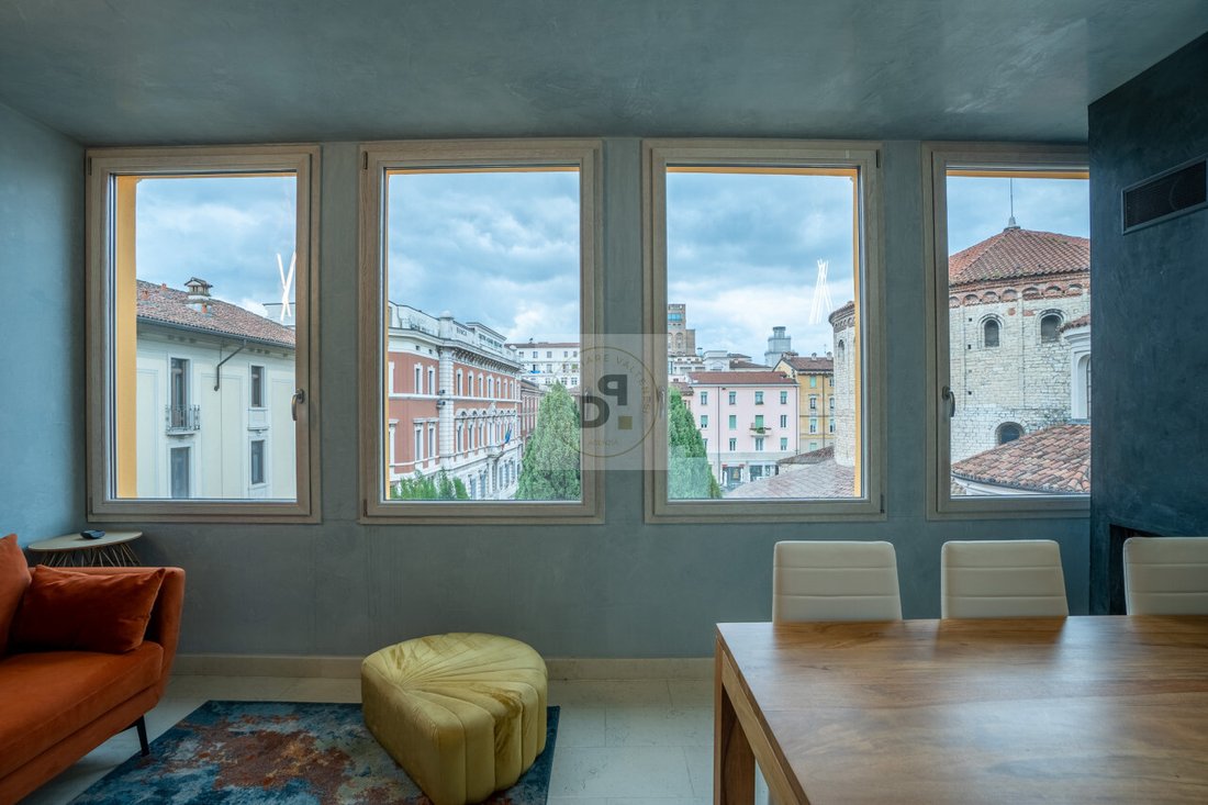 Apartment in Historic Center, Brescia, Lombardy 2 - 15690794