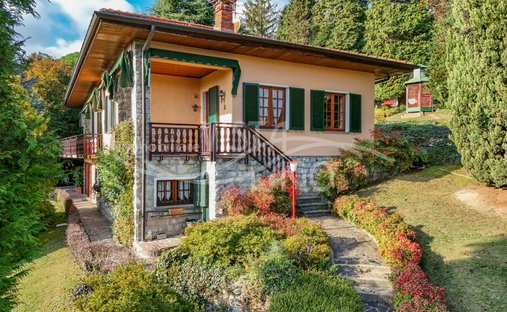 Villa in Proserpio, Lombardy, Italy 1