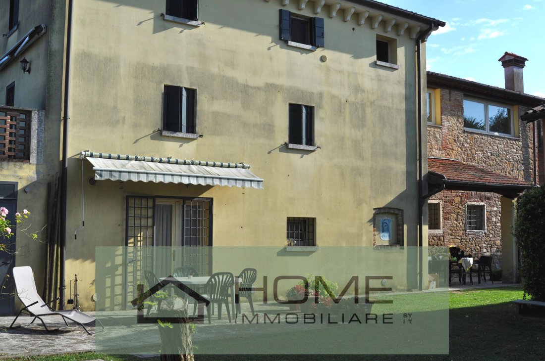 Villa in Nanto, Veneto, Italy 2 - 13637065