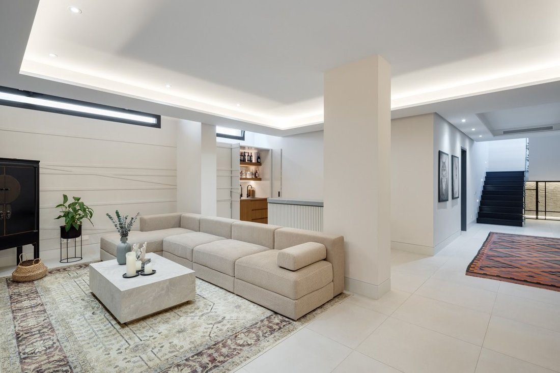 Villa in Nueva Andalucia, Marbella, Spain 5 - 16024426
