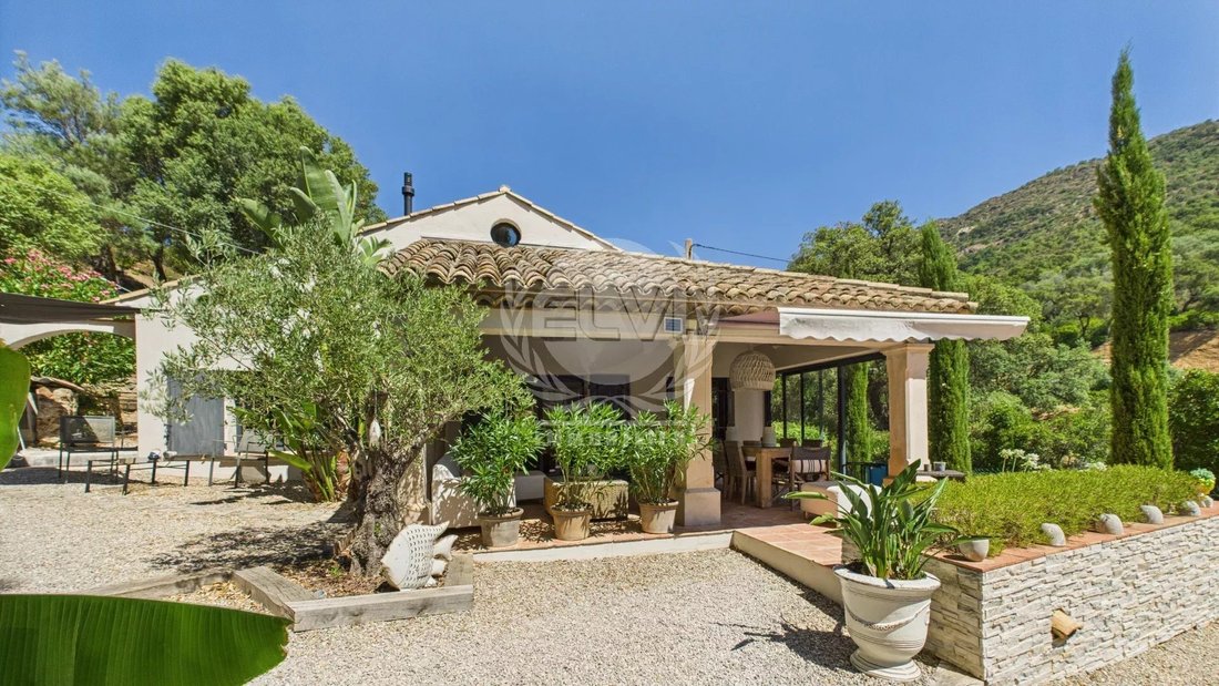 Villa a Sainte-Maxime, Provenza-Alpi-Costa Azzurra, Francia 2 - 16021533