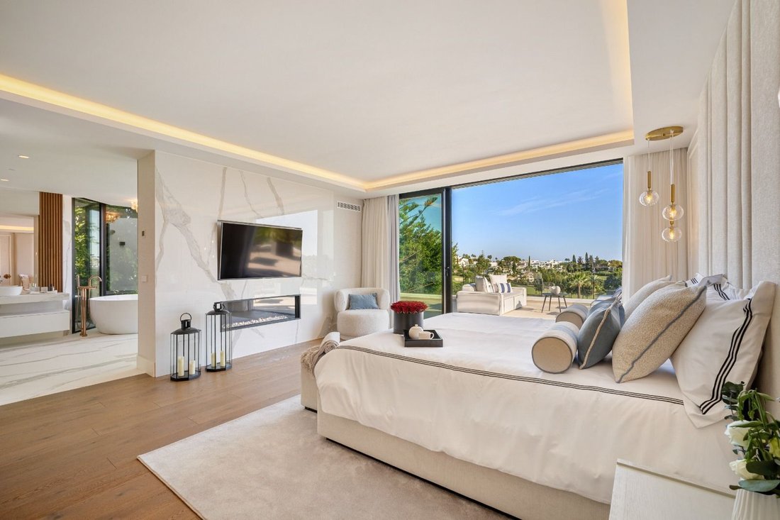 Villa in Nueva Andalucia, Marbella, Spain 3 - 16024553