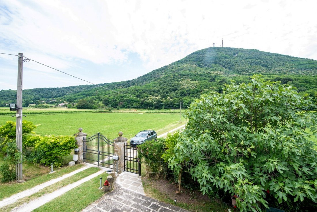 House in Calaone, Veneto, Italy 3 - 15762434