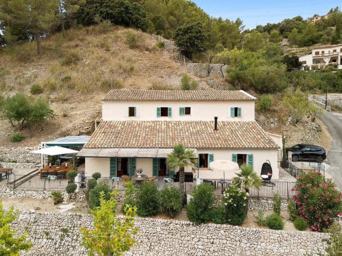 Villa in Puigpunyent, Balearic Islands, Spain 2 - 16021703