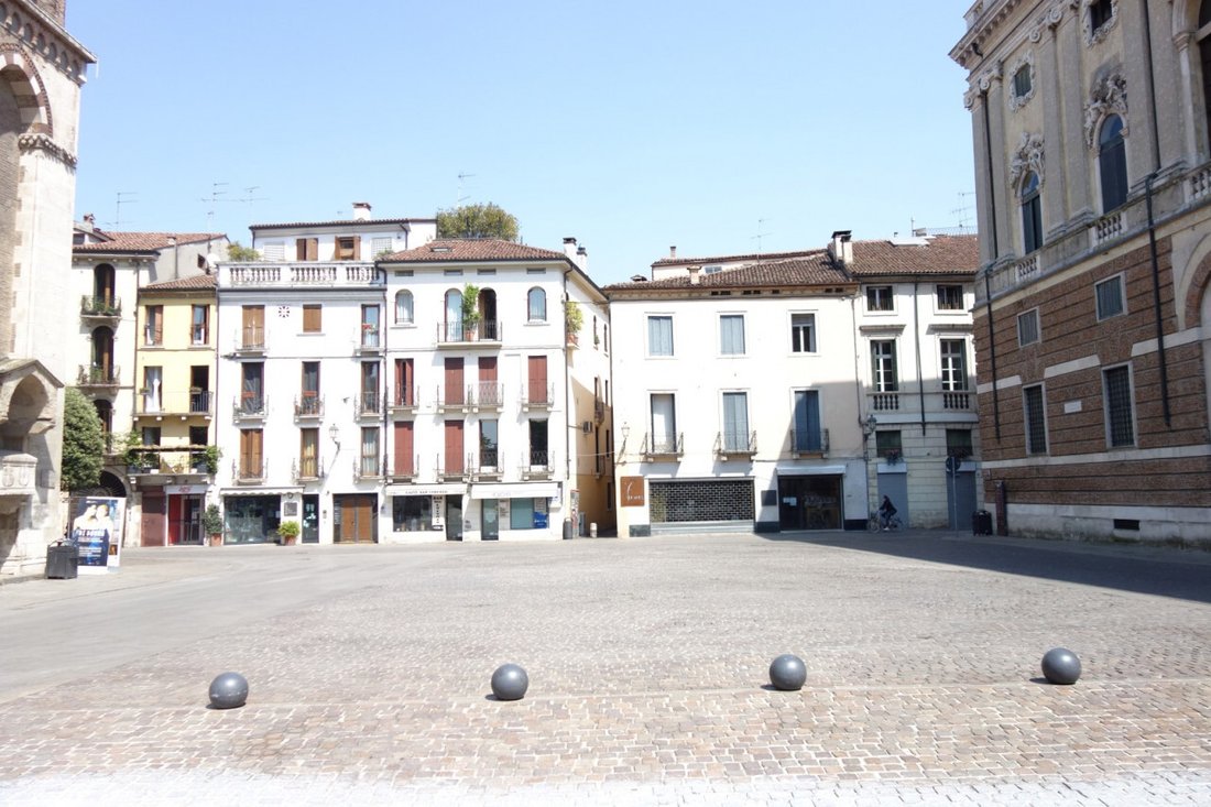 Palazzo Guiccioli: A Timeless Symphony on Vicenza’s Golden Mile