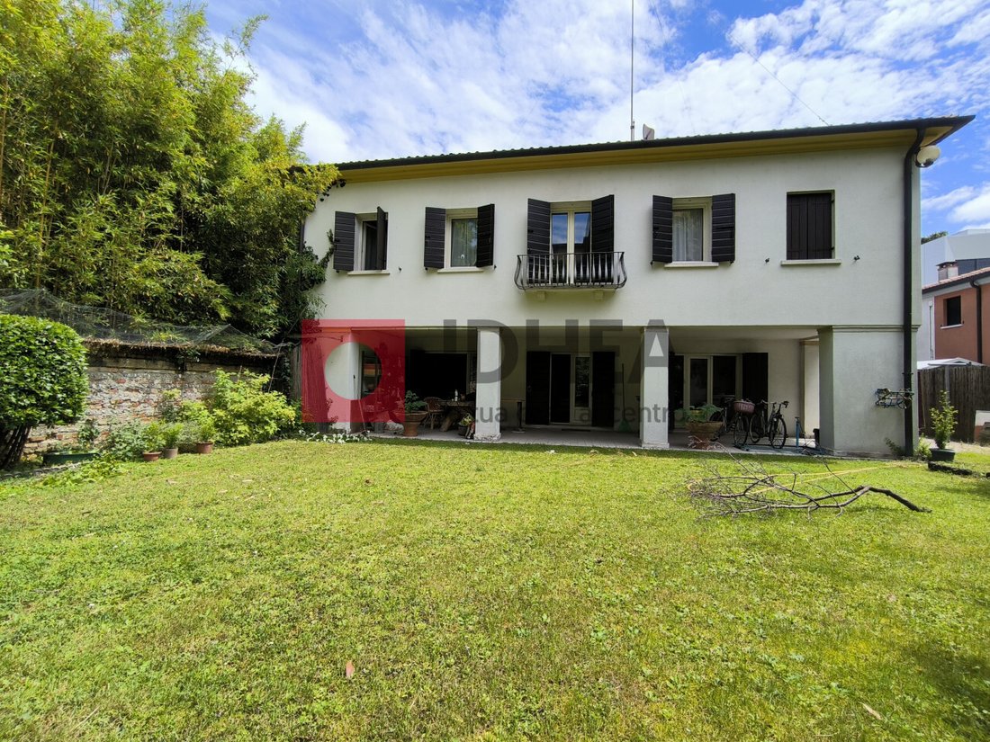 House in Passeggi - Ospedale San Camillo, Treviso, Italy 1 - 14393866