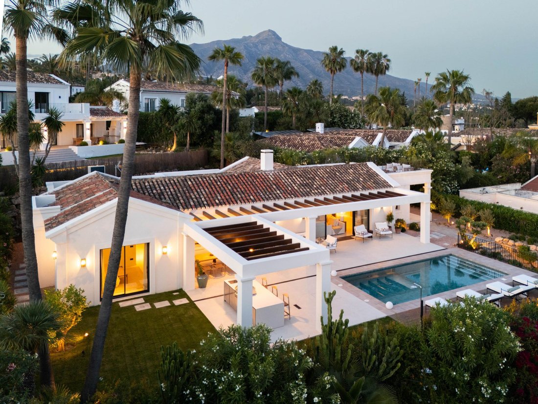 Villa in Nueva Andalucia, Marbella, Spain 1 - 16024420
