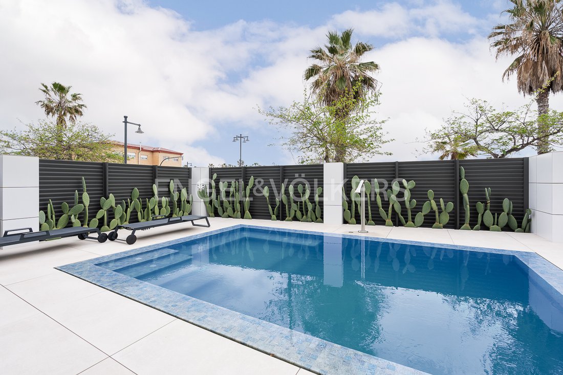House in Playa De La Malvarrosa, Poblats Maritims, Valencia 4 - 16023582