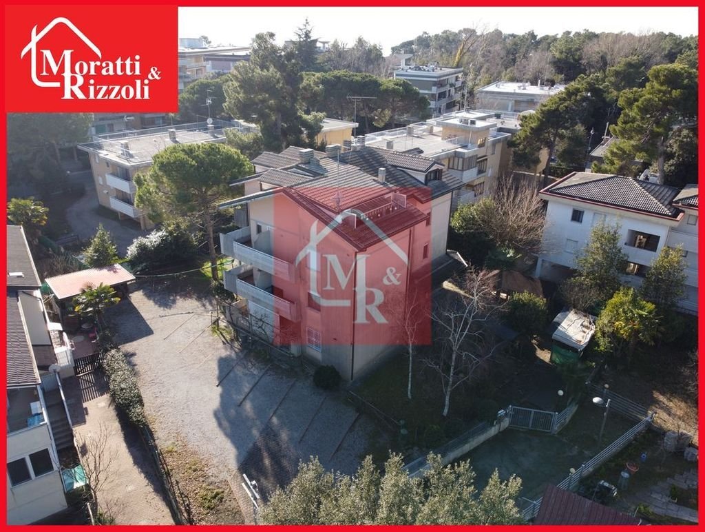La Corona di Pineta: A Seaside Palace Where Adriatic Breezes Dance
