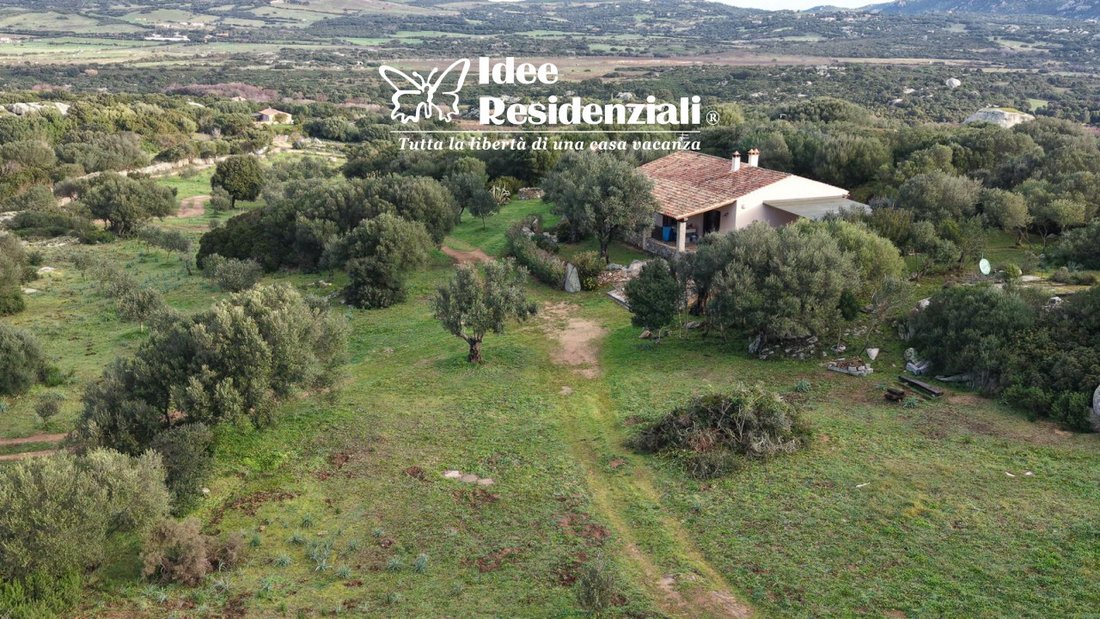 Villa in Luogosanto, Sardinia, Italy 4 - 14296501
