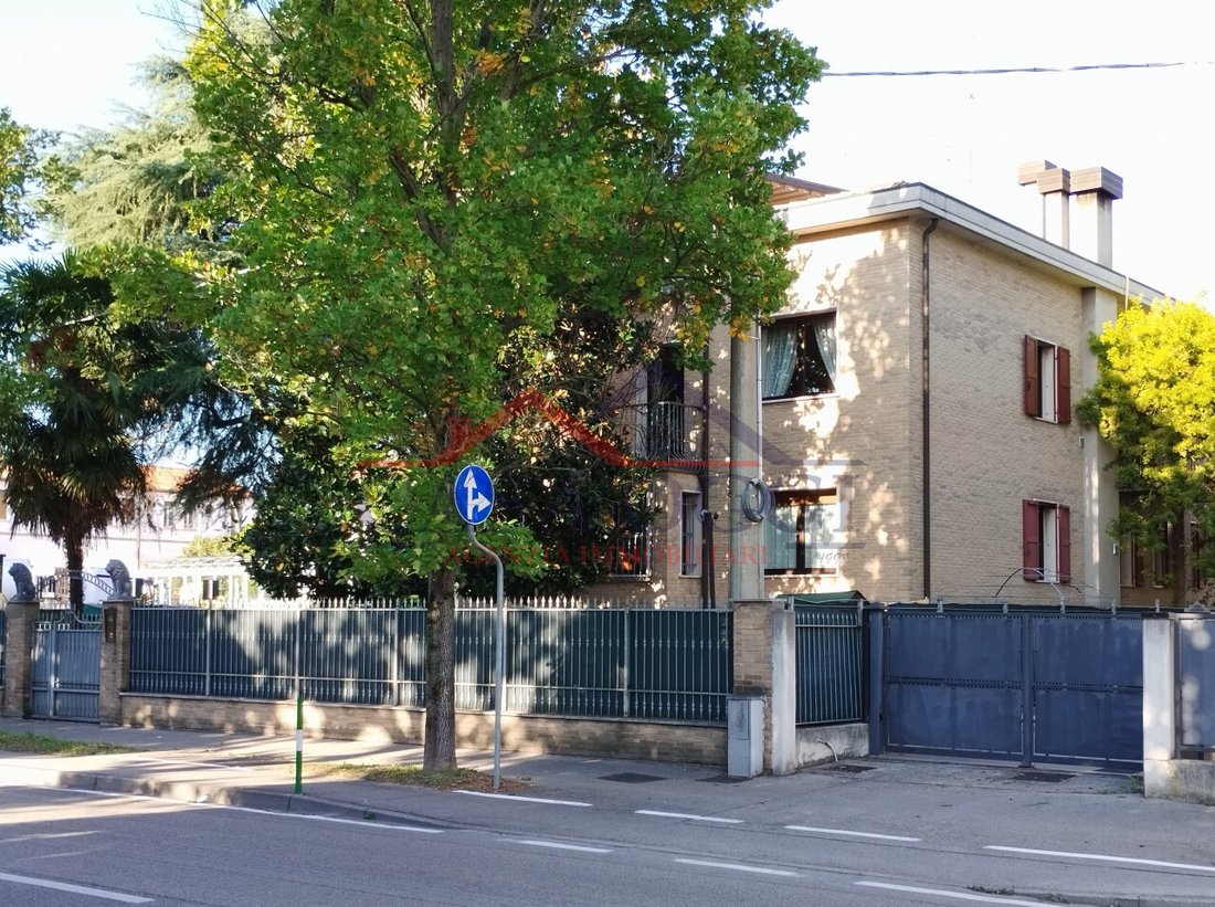 Villa in Arcella, Padua, Veneto 1 - 14990107