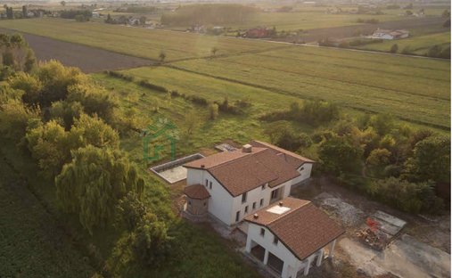 Villa in San Donà di Piave, Veneto, Italy 1