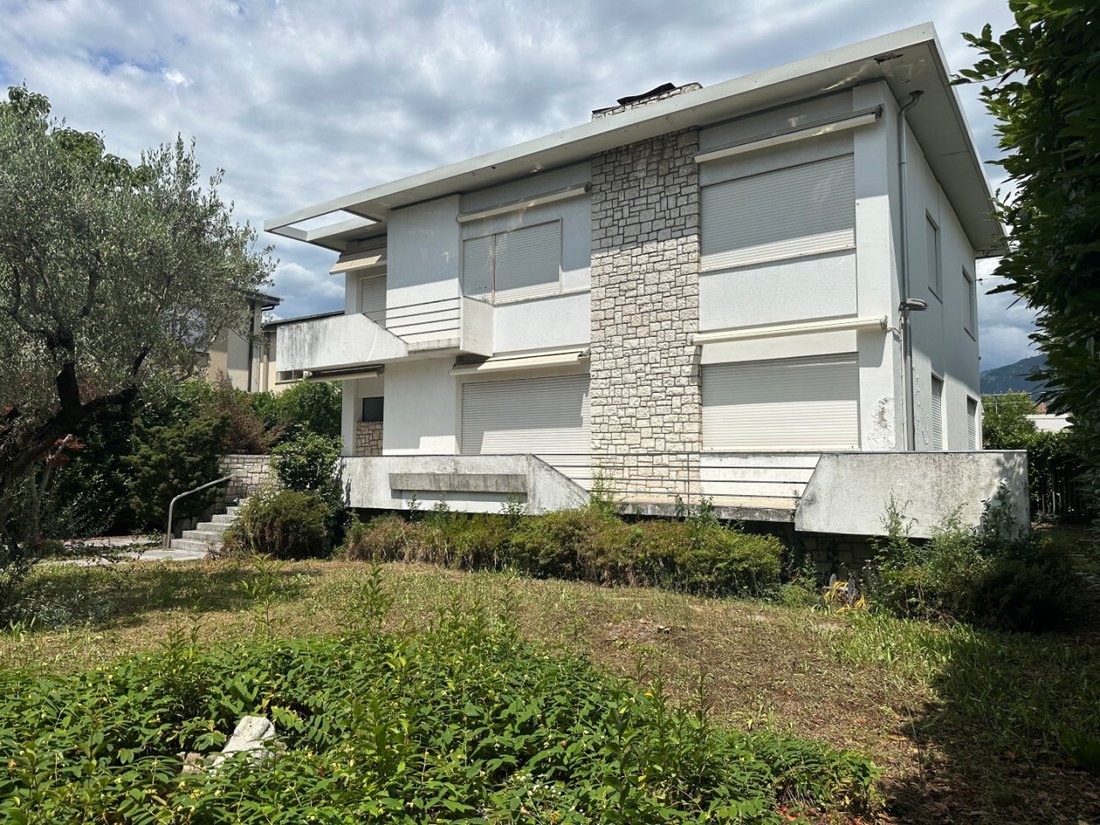 House in Bassano del Grappa, Veneto, Italy 2 - 15879051