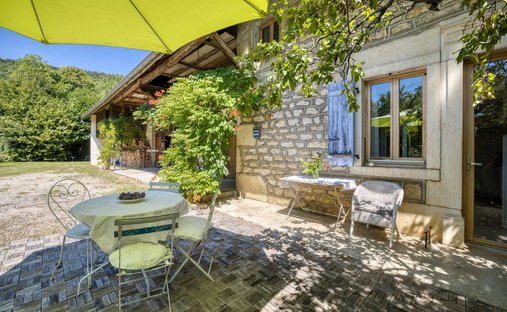Casa a Belmont-Luthézieu, Valromey-sur-Séran, Francia 1
