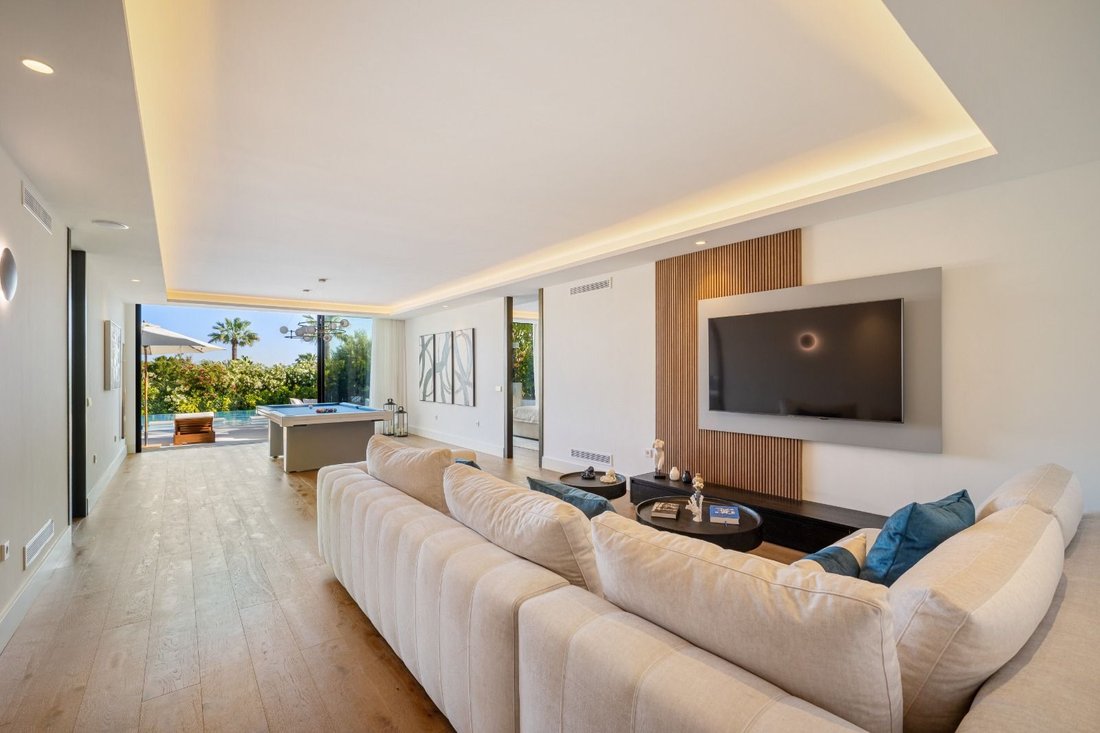 Villa in Nueva Andalucia, Marbella, Spain 4 - 16024553