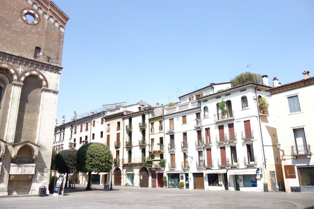 Palazzo Guiccioli: A Timeless Symphony on Vicenza’s Golden Mile