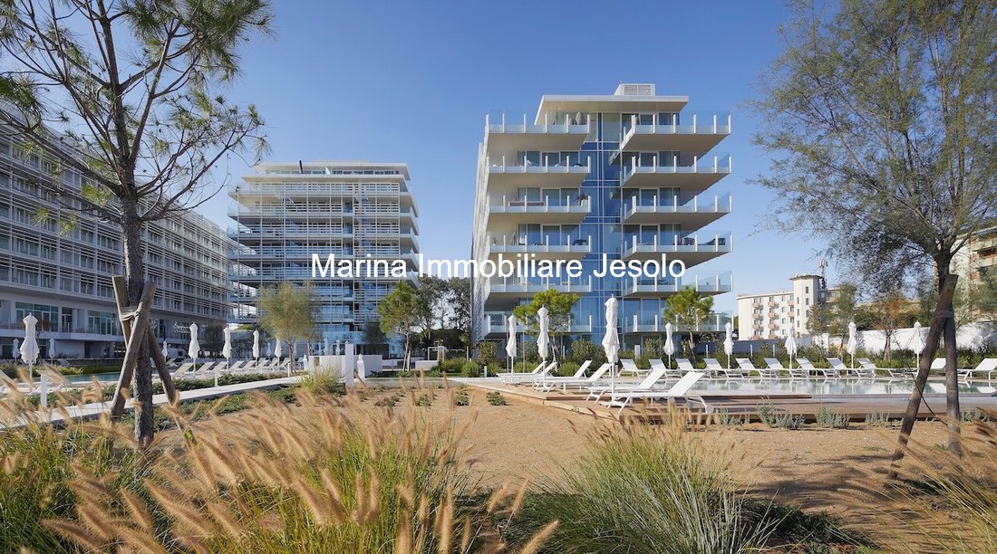Apartment in Jesolo Town, Jesolo, Veneto 2 - 12216413