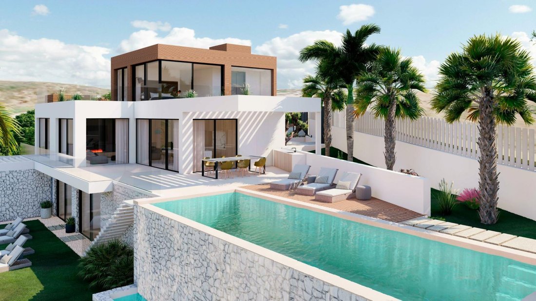 Villa in Elviria-Cabopino, Marbella, Spain 1 - 16024549