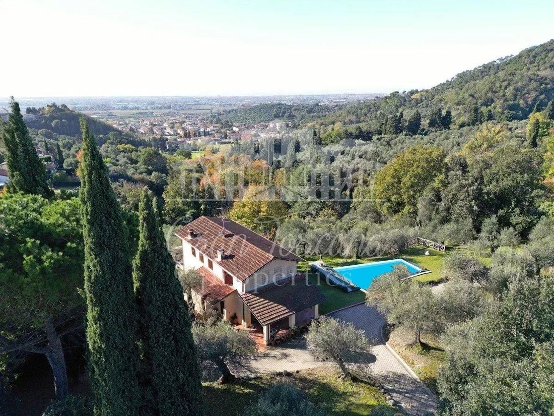 House in Massarosa, Tuscany, Italy 1 - 16021872