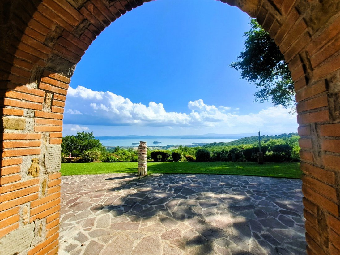 House in Tuoro sul Trasimeno, Umbria, Italy 4 - 13195350