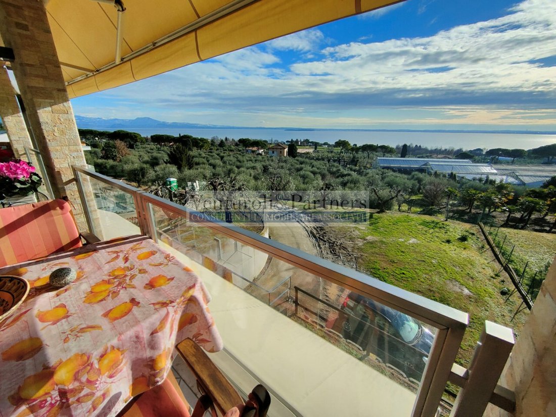 Villa in Hill Zone, Padenghe sul Garda, Lombardy 2 - 12471383